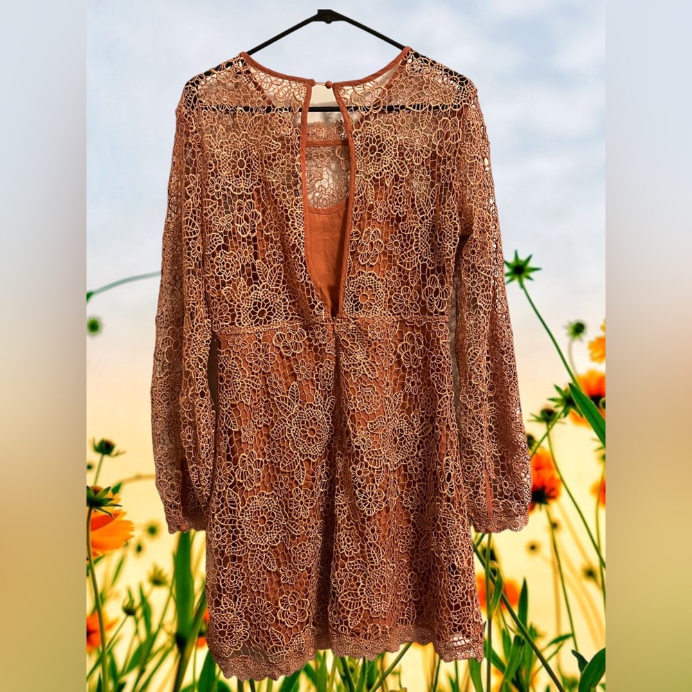 Goldie Amanda Orange Lace Dress - Picture 4 of 13